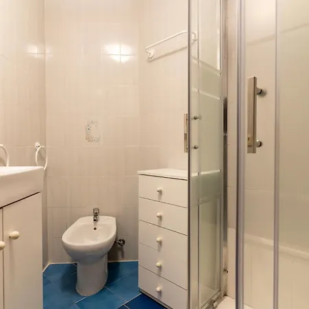Apartment Rentafive Centro Ac Balcon